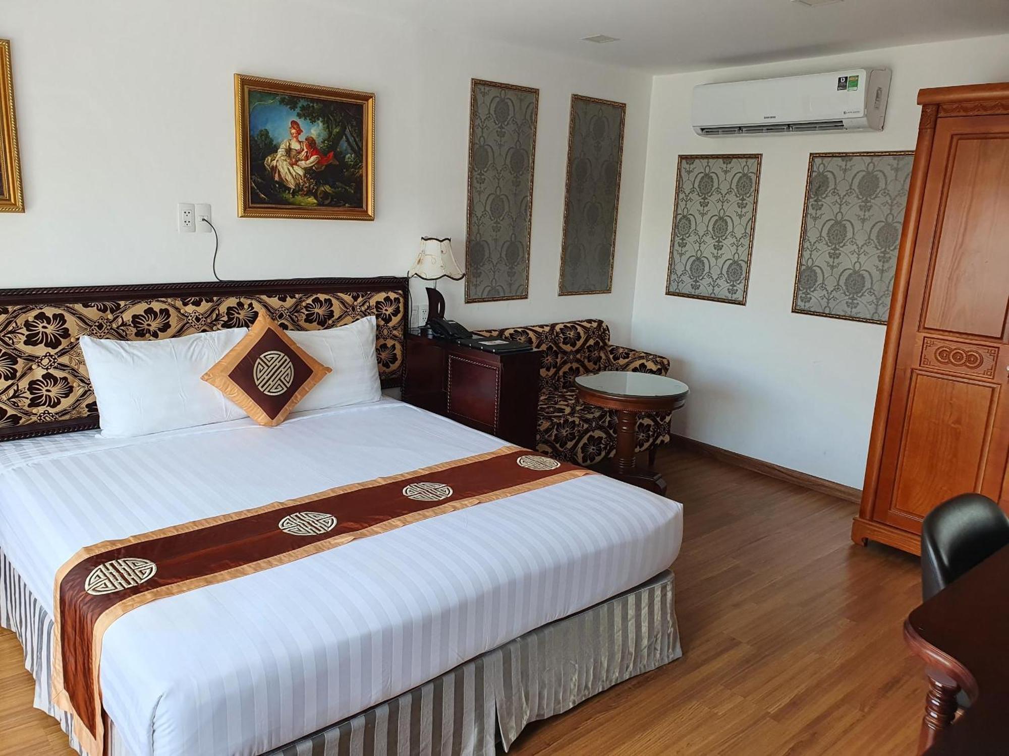 Dancentre Luxury Near Secc Formerly Emerald & Apartment Ho Chi Minh City